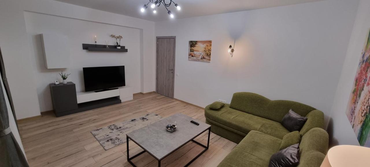 Ap Moden 3 Apartment Brasov Ngoại thất bức ảnh