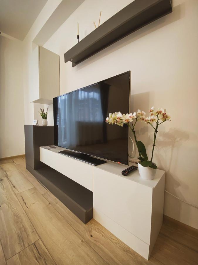 Ap Moden 3 Apartment Brasov Ngoại thất bức ảnh